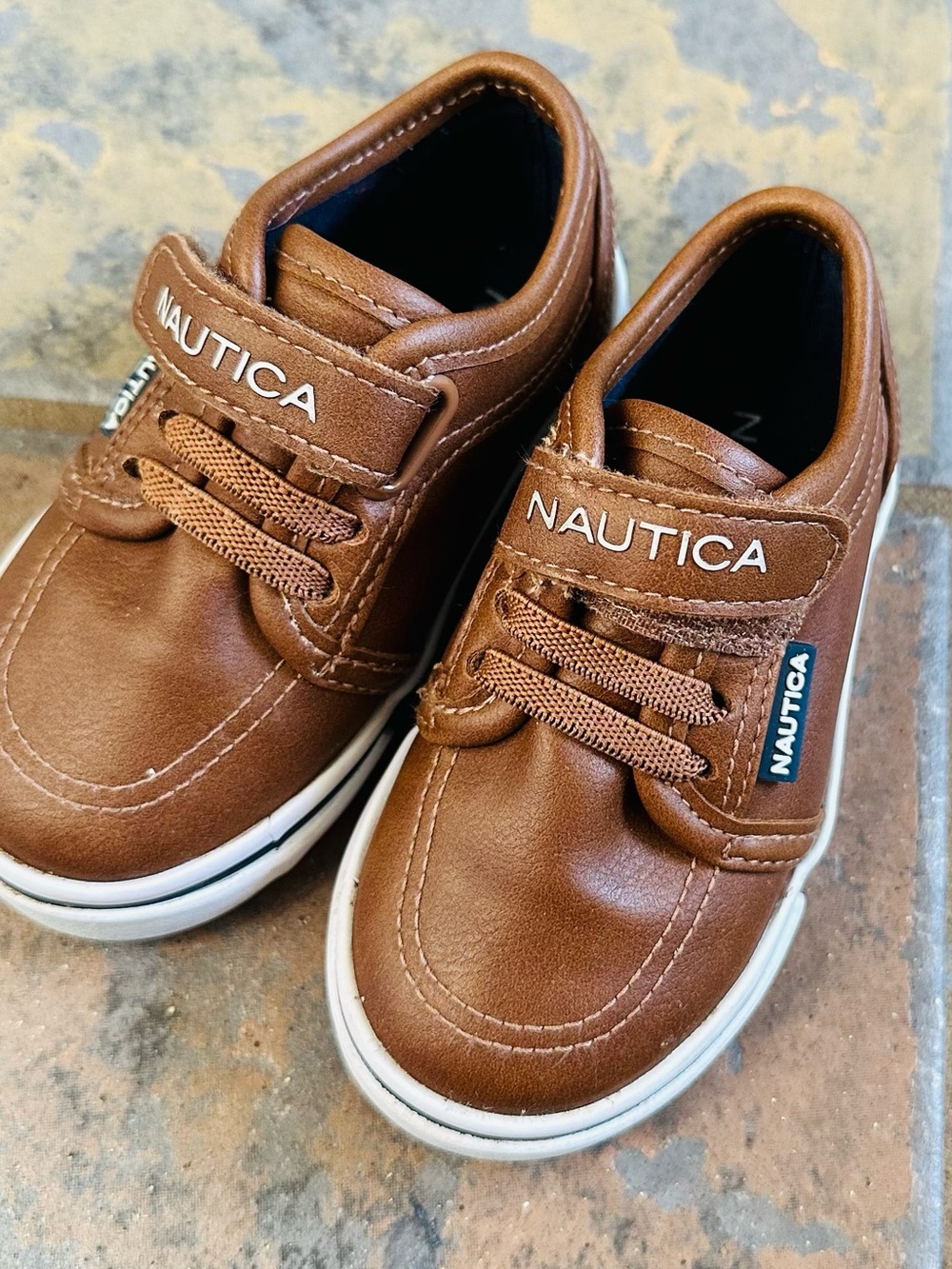 Nautica Kids Brown Leather-Look Velcro Sneakers